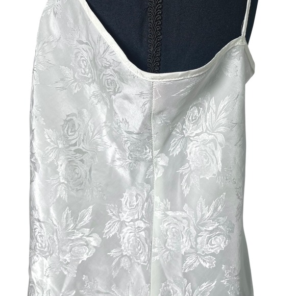 Vintage Cami Top Ivory Floral Embossed‎ Mini Flowers Ruffle Detail Coquette M/L - Picture 4 of 8